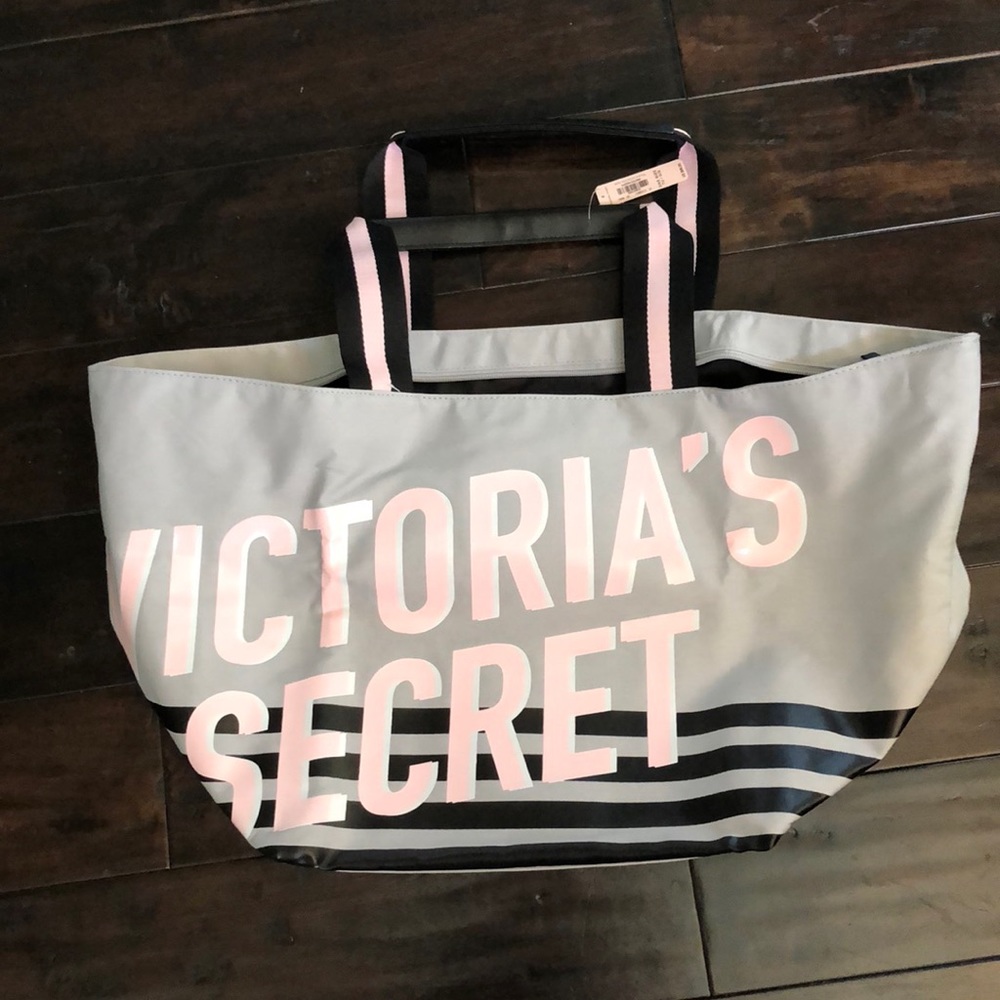 NWT!  Victoria’s Secret Tote